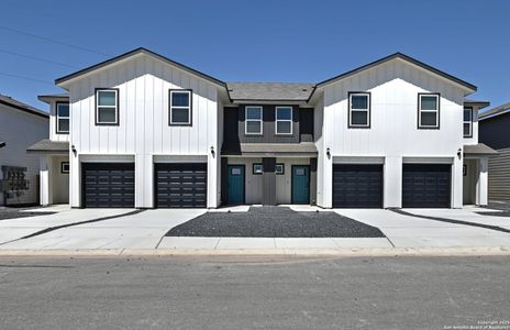 New construction Multi-Family house 11322 Clearmine, San Antonio, TX 78224 - image
