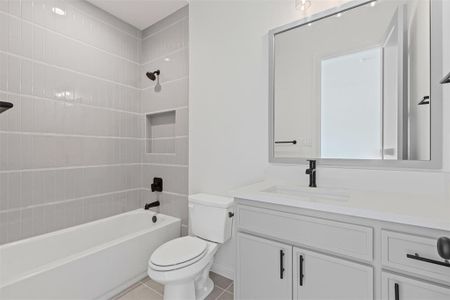 New construction Single-Family house 7103 Heathington Ct, Granbury, TX 76049 Cape May Signature Series- photo 19 19