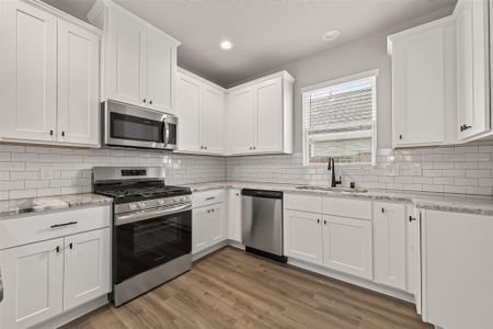 New construction Single-Family house 457 Stone Placa, Brookshire, TX 77423 - image 6