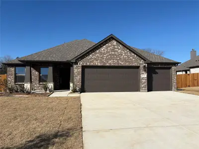 New construction Single-Family house 614 Kyle Dr, Tioga, TX 76271 - image