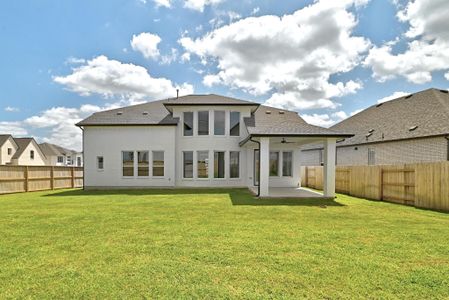 New construction Single-Family house 100 Cloverton Cres, Hutto, TX 78634 plan The Cameron - image