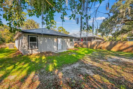 New construction Single-Family house 1523 Ne 1St Ave, Gainesville, FL 32641 - image