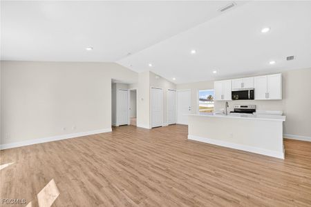 New construction Single-Family house 1124 Nw 19Th Ave, Cape Coral, FL 33993 plan The Seabreeze Cove - image 16