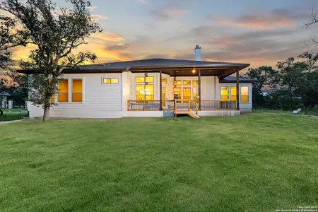 New construction Single-Family house 159 Bauer, Castroville, TX 78009 - image