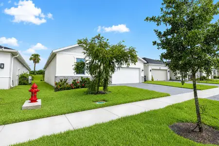 New construction Single-Family house 8666 Dahlia Cir, Port St. Lucie, FL 34986 plan Corsica - image