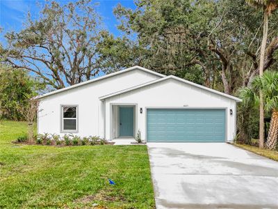 New construction Single-Family house 3825 Palm Drive, Leesburg, FL 34748 - photo 0