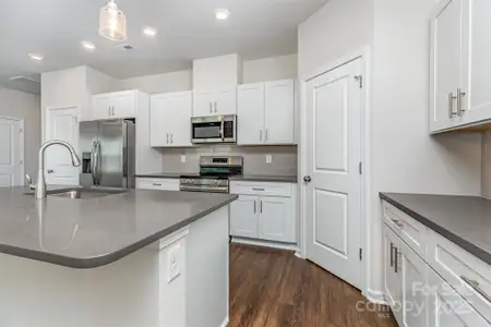 New construction Single-Family house 3030 Breslin St, Charlotte, NC 28214 plan Aspen 2-Story - image 10