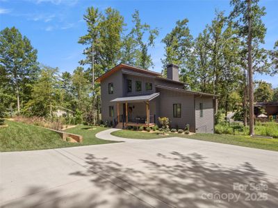 New construction Single-Family house 12 Wells Ave, Hendersonville, NC 28739 - image