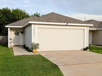 New construction Single-Family house 6422 Marco Plns, San Antonio, TX 78222 plan Trenton - image
