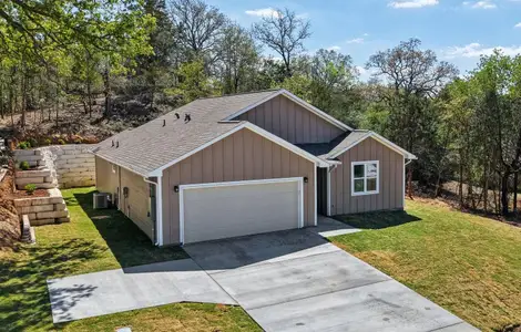 New construction Single-Family house 473 Tahitian Dr, Bastrop, TX 78602 - image