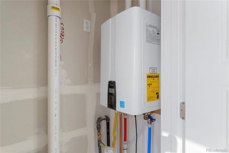 New construction Townhouse house 6971 E Lowry Blvd, Denver, CO 80230 - image 9