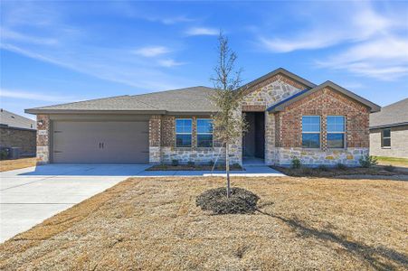 New construction Single-Family house 1907 Reveille Wy, Terrell, TX 75160 plan X50G Garland - image