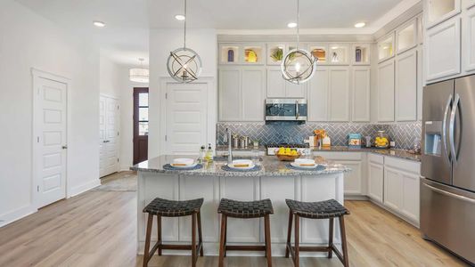 Bridgeland Central: Emerald Heights - Cottages Row Collection by David Weekley Homes in Cypress - image 18