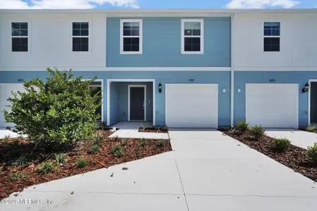 New construction Townhouse house 10131 Whistling Pine Ct, Jacksonville, FL 32221 - image