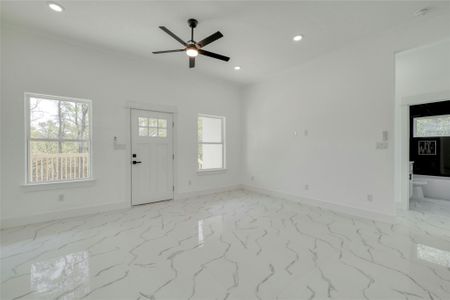 New construction Single-Family house 121 Diamond Head Dr, Bastrop, TX 78602 null- photo 10 10