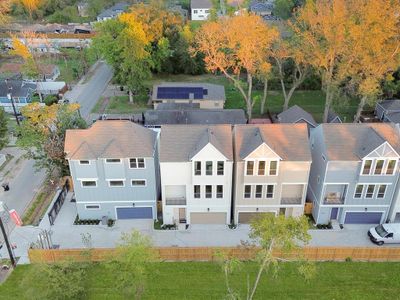 New construction Single-Family house 835 Elkhart Street, Unit D, Houston, TX 77091 - photo 29 29