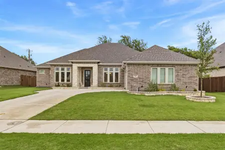 New construction Single-Family house 943 Richard Pittmon Dr, DeSoto, TX 75115 plan Ranch Single Story - image