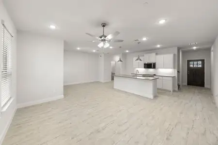 New construction Townhouse house 2630 Copper Breaks St, Dallas, TX 75227 plan Amber - image 18