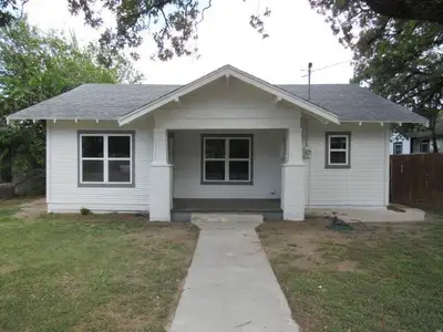 New construction Single-Family house 2204 Ave E, Brownwood, TX 76801 - image