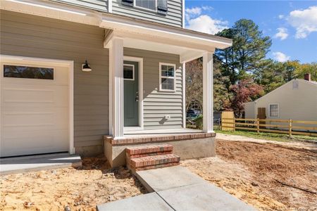 New construction Single-Family house 1010 W Saunders Ave, Aberdeen, NC 28315 - image