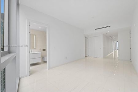 New construction Condo/Apt house 300 Biscayne Blvd Way, Unit 3404, Miami, FL 33131 - photo 24 24