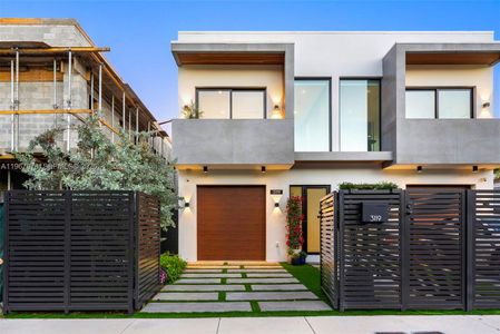 New construction Townhouse house 3119 Plaza St, Miami, FL 33133 - image