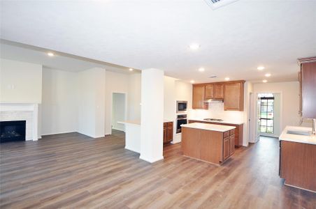 New construction Single-Family house 2231 Ensenada Dr, League City, TX 77539 - image 10