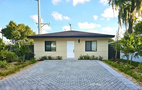 New construction Single-Family house 1598 NE 153rd Ter, North Miami Beach, FL 33162 null- photo 0 0