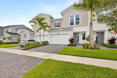 New construction Townhouse house 16131 Oakview Dr, Westlake, FL 33470 - image