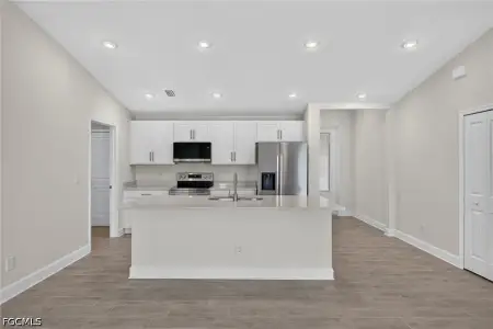 New construction Single-Family house 620 Nw 29Th Ter, Cape Coral, FL 33993 plan The Sunset Harbor - image 9