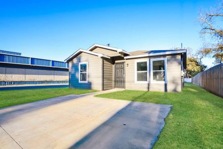 New construction Single-Family house 700 E Pecan Ave, Waco, TX 76704 - image