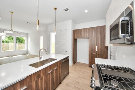New construction Single-Family house 13109 Moncloa Dr, Houston, TX 77047 - image 8