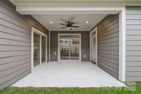 New construction Townhouse house 831B Wynnshire Dr, Hickory, NC 28601 - image 3