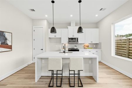New construction Single-Family house 2131 Blalock St, Unit I, Houston, TX 77080 null- photo 14 14