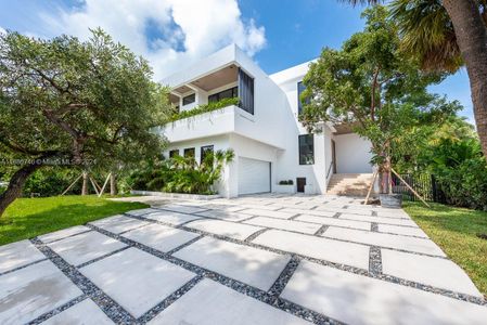 New construction Single-Family house 650 Warren Ln, Key Biscayne, FL 33149 - photo 0