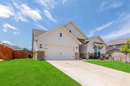 New construction Single-Family house 1412 Whitetail Ln, Azle, TX 76020 plan Bailey - image