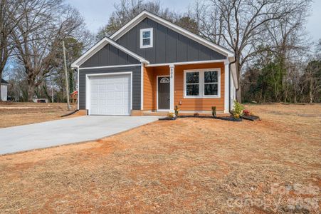 New construction Single-Family house 608 N Mountain St, Cherryville, NC 28021 - image