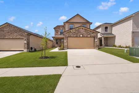 New construction Single-Family house 10446 Canard Crst, Converse, TX 78109 - image