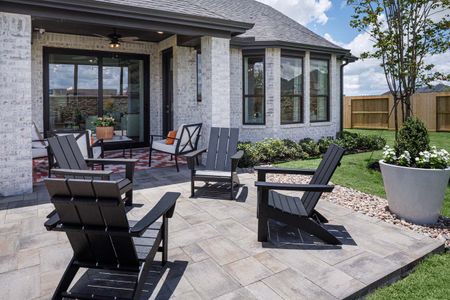 New construction Single-Family house 1709 Morning Mist Dr, Georgetown, TX 78628 plan Everett - image