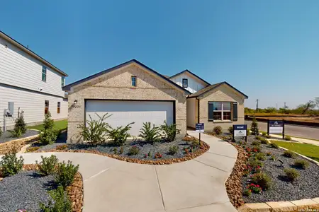 New construction Single-Family house 10319 Tynecastle Rd, Converse, TX 78109 plan Magellan - 40' Smart Series - image