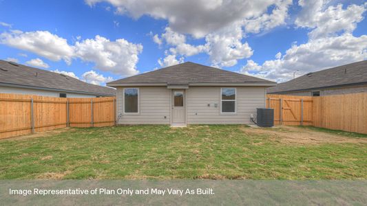 New construction Single-Family house 1008 Chachalaca Ct, Seguin, TX 78155 plan The Caprock - image