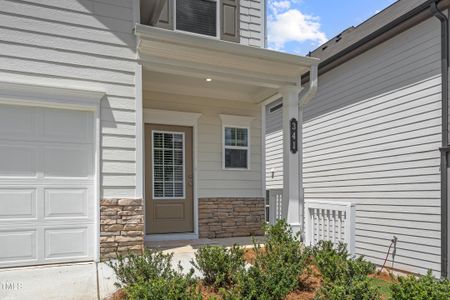 New construction Single-Family house 30 Commons Cir, Clayton, NC 27520 The Buford II- photo 1 1