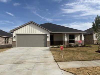 New construction Single-Family house 423 Rose Ave, Cleburne, TX 76033 plan Cambria I - image