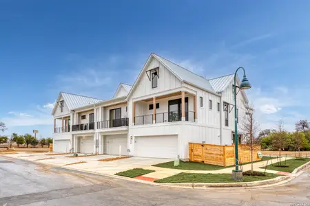 New construction Single-Family house 411 Mcmillan Pl, San Antonio, TX 78210 - image 2