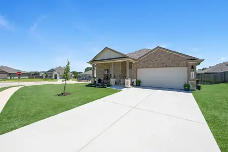 New construction Single-Family house 1718 Robinson Dr, Brenham, TX 77833 plan Richmond - image