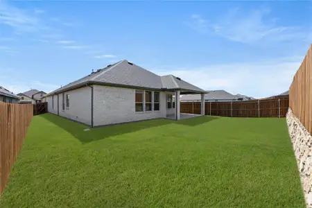 New construction Single-Family house 1313 Rothland Ln, Red Oak, TX 75154 plan Rowan U - image