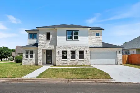 New construction Single-Family house 148 Preston Trl, Meadowlakes, TX 78654 - image