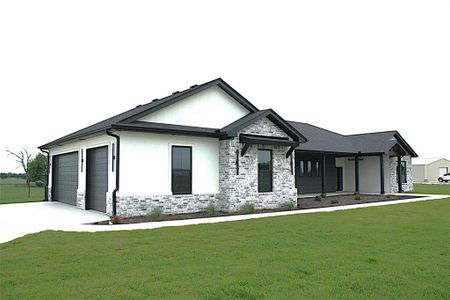 New construction Single-Family house 611 Willow Moon Ranch Rd, Crawford, TX 76638 - image