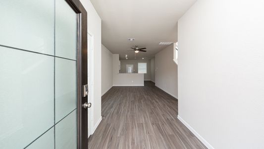 New construction Single-Family house 9258 Grace Ridge Dr, Willis, TX 77318 plan The Woodland - image 9