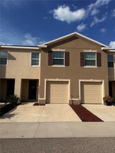 New construction Townhouse house 744 Barclay Wood Dr, Ruskin, FL 33570 null- photo 0